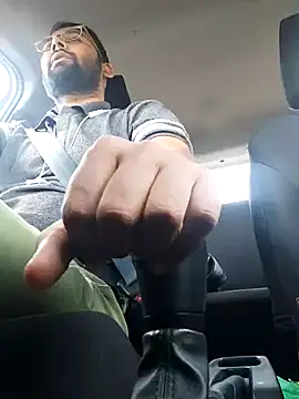 Snapshot of UAjit chatting on October 3, 8:44 am UAjit online show from October 3, 8:44 am