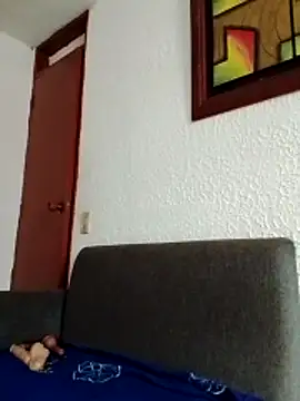 Snapshot of dulcewitch chatting on December 18, 8:04 pm dulcewitch online show from December 18, 8:04 pm