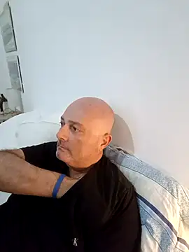 Snapshot of Alexis_Bull chatting on November 12, 4:40 pm Alexis Bull online show from November 12, 4:40 pm