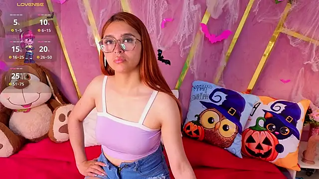 Snapshot of MilleyJones chatting on October 21, 7:58 pm MilleyJones online show from October 21, 7:58 pm