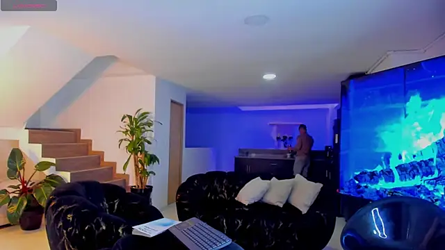 Lukas Green online show from April 11, 9:30 pm