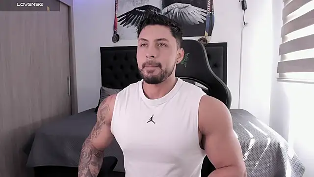 santi aesthetic online show from January 9, 4:32 pm