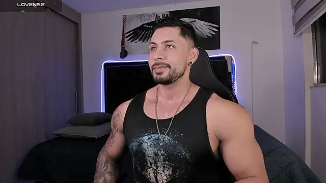 santi aesthetic online show from March 20, 12:37 am