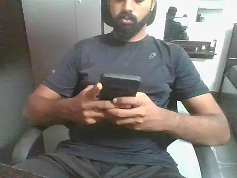 Snapshot of lovelyakash69 chatting on September 10, 3:39 am lovelyakash69 online show from September 10, 3:39 am