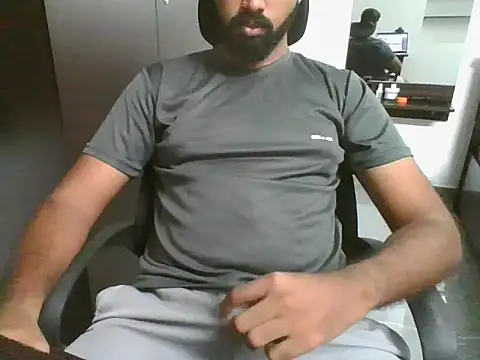 Snapshot of lovelyakash69 chatting on November 24, 4:34 am lovelyakash69 online show from November 24, 4:34 am