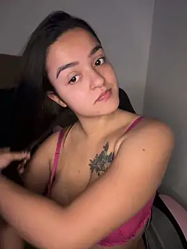 Snapshot of Manu_2002_ chatting on September 18, 1:40 am Manu 2002 online show from September 18, 1:40 am