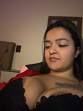 Snapshot of Manu_2002_ chatting on February 24, 3:54 pm Manu 2002 online show from February 24, 3:54 pm