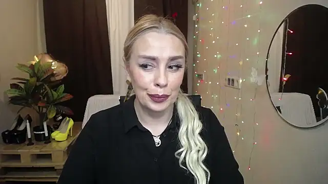 KatrinaCharm online show from March 22, 4:26 pm