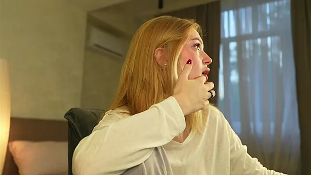 Snapshot of Cyberheart_ chatting on September 27, 2:44 pm Cyberheart online show from September 27, 2:44 pm