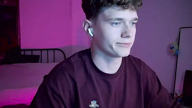 DanyDavis online show from September 17, 8:43 pm