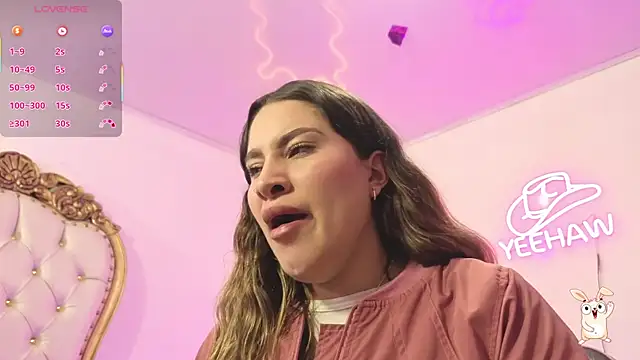 Snapshot of saaya_tay chatting on December 2, 3:12 am saaya tay online show from December 2, 3:12 am