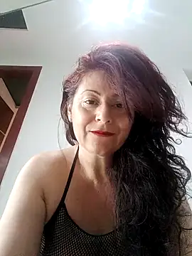 lunadicty online show from October 1, 12:05 am