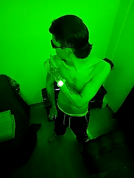 Snapshot of Chris__Jones chatting on October 14, 11:38 pm Chris Jones online show from October 14, 11:38 pm