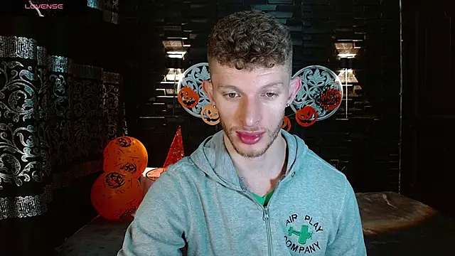 andrewxbi online show from October 24, 11:17 am