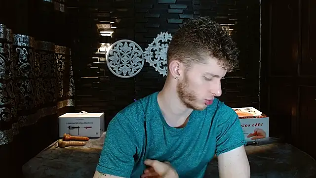 andrewxbi online show from November 24, 11:54 am