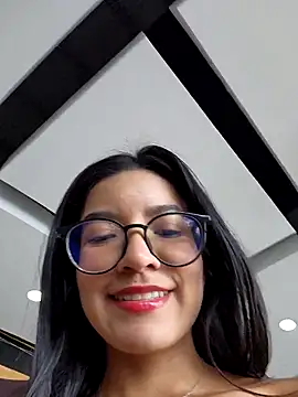 Pretty roxxyy online show from September 14, 1:43 pm