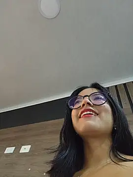 Pretty roxxyy online show from November 7, 12:27 pm