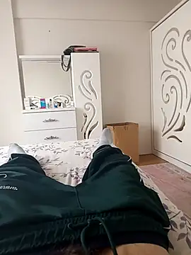 Snapshot of leona633 chatting on November 29, 11:13 am leona633 online show from November 29, 11:13 am