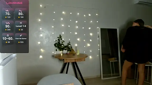 Snapshot of Eva___forever chatting on November 11, 1:05 am Eva forever online show from November 11, 1:05 am