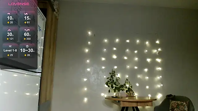 Snapshot of Eva___forever chatting on November 26, 1:39 am Eva forever online show from November 26, 1:39 am