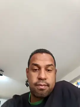 elnegro707070 online show from October 13, 11:10 am