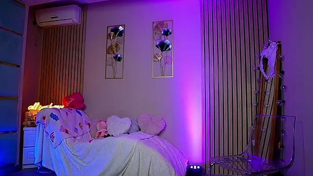 SabrinaJade online show from January 14, 5:24 am