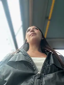 Snapshot of MELODY__06 chatting on September 15, 1:33 pm MELODY 06 online show from September 15, 1:33 pm