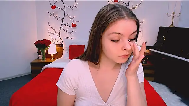 Snapshot of marshmallowee chatting on December 16, 1:38 pm marshmallowee online show from December 16, 1:38 pm