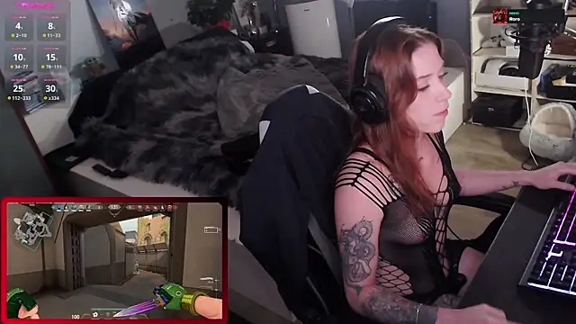 Snapshot of Horny_Makima chatting on October 3, 9:06 am Horny Makima online show from October 3, 9:06 am