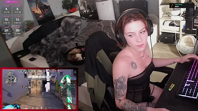 Snapshot of Horny_Makima chatting on October 11, 9:30 am Horny Makima online show from October 11, 9:30 am