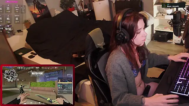 Snapshot of Horny_Makima chatting on November 1, 10:17 am Horny Makima online show from November 1, 10:17 am