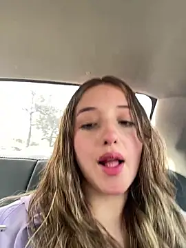 Snapshot of Baby__Otaku chatting on December 16, 3:39 pm Baby Otaku online show from December 16, 3:39 pm