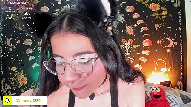 Snapshot of Maddy_rosse12 chatting on November 27, 4:31 pm Maddy rosse12 online show from November 27, 4:31 pm