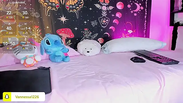 Snapshot of Maddy_rosse12 chatting on December 3, 10:30 pm Maddy rosse12 online show from December 3, 10:30 pm