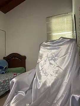 Mia  Gray online show from April 7, 5:13 pm