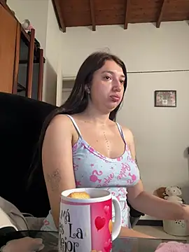 Mia  Gray online show from June 3, 2:19 pm