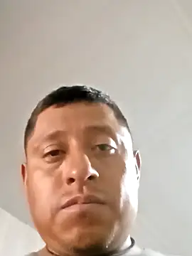 luuiss12 online show from September 23, 5:16 pm