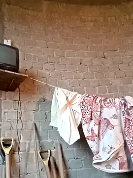 luuiss12 online show from October 3, 10:29 pm