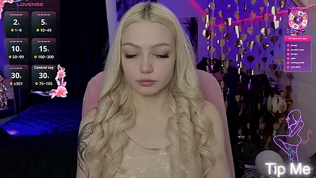 LinaLirian online show from April 9, 8:09 am