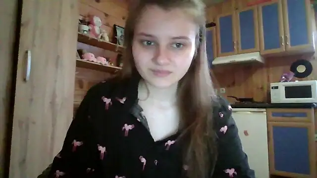 Snapshot of Little_shygirl chatting on November 23, 5:29 am Little shygirl online show from November 23, 5:29 am