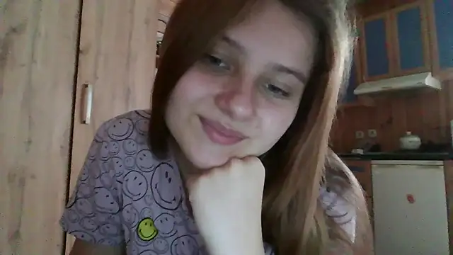 Snapshot of Little_shygirl chatting on December 2, 11:04 am Little shygirl online show from December 2, 11:04 am