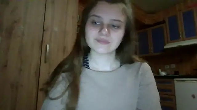 Snapshot of Little_shygirl chatting on December 17, 5:13 am Little shygirl online show from December 17, 5:13 am