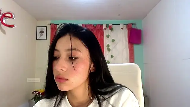 Snapshot of vale_miel chatting on November 6, 6:09 pm vale miel online show from November 6, 6:09 pm
