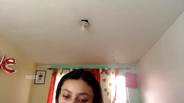Snapshot of vale_miel chatting on November 20, 4:29 pm vale miel online show from November 20, 4:29 pm