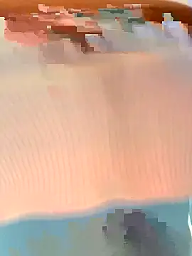 Snapshot of alissradiante1 chatting on November 3, 1:19 am alissradiante1 online show from November 3, 1:19 am