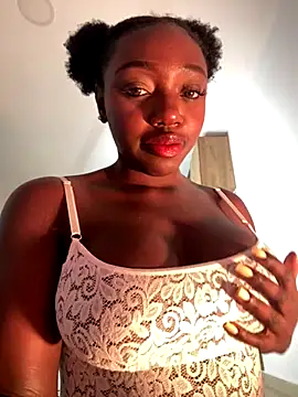 Snapshot of alissradiante1 chatting on November 14, 1:59 am alissradiante1 online show from November 14, 1:59 am