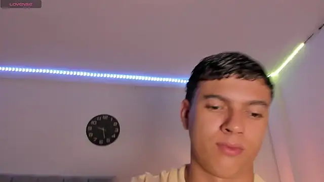 Santy Stump online show from November 15, 9:11 pm