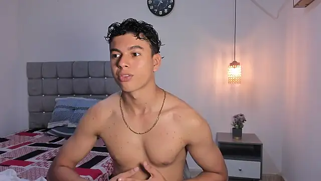 Santy Stump online show from February 7, 12:03 am