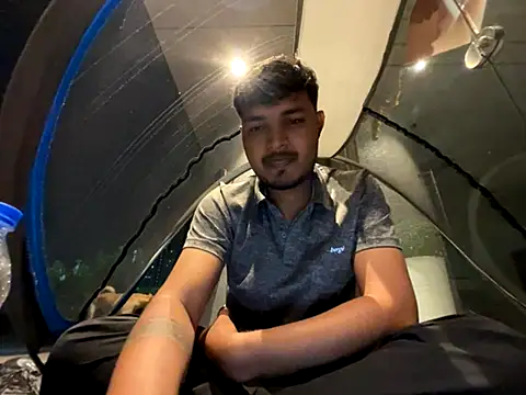 Snapshot of midnight_24 chatting on October 25, 6:13 pm midnight 24 online show from October 25, 6:13 pm