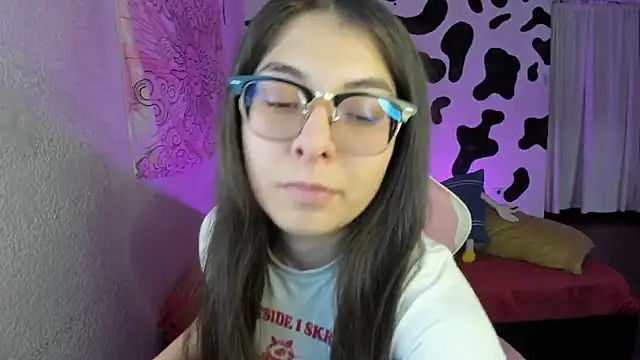 Snapshot of abbie_jensen_ chatting on November 19, 10:21 pm abbie jensen online show from November 19, 10:21 pm